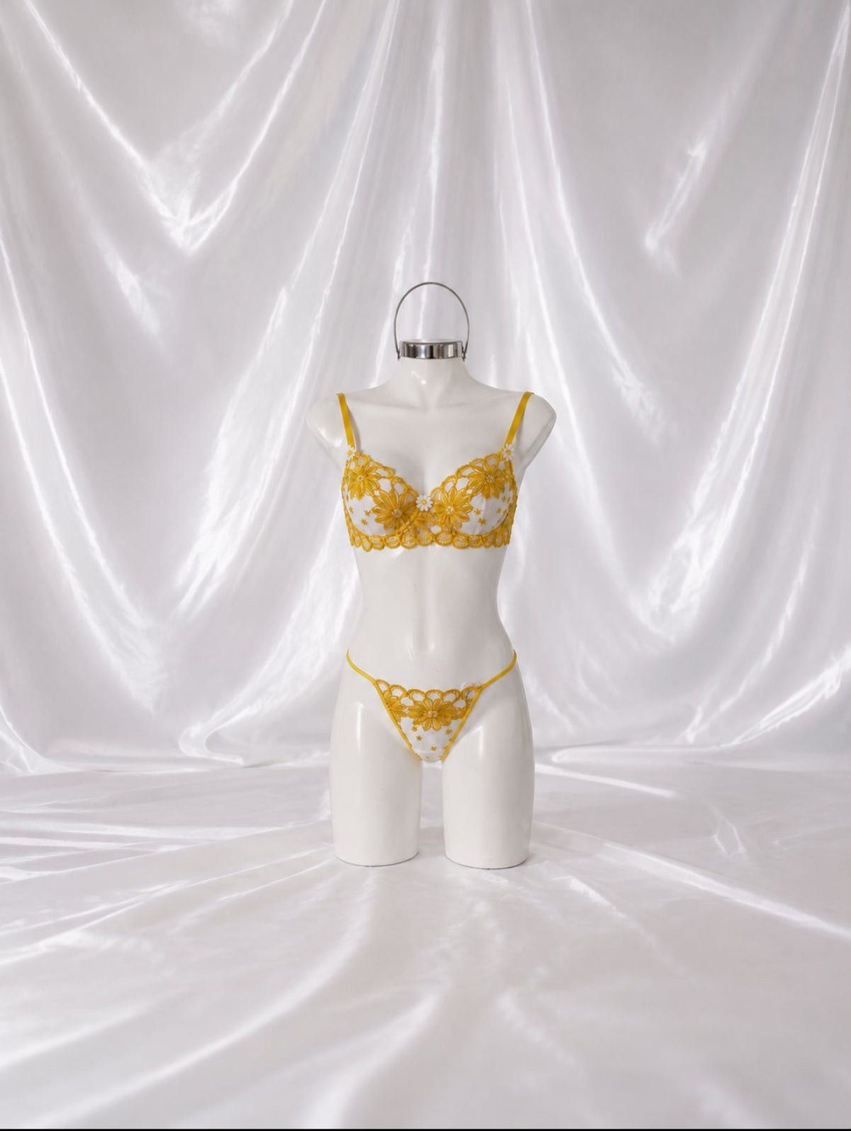 Set de lencería Daisy Amarillo